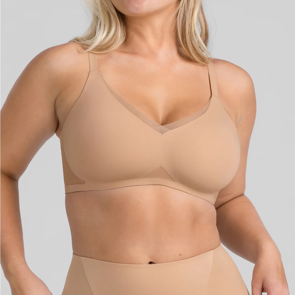 Honeylove Liftwear Crossover Bra Sand Color Wireless